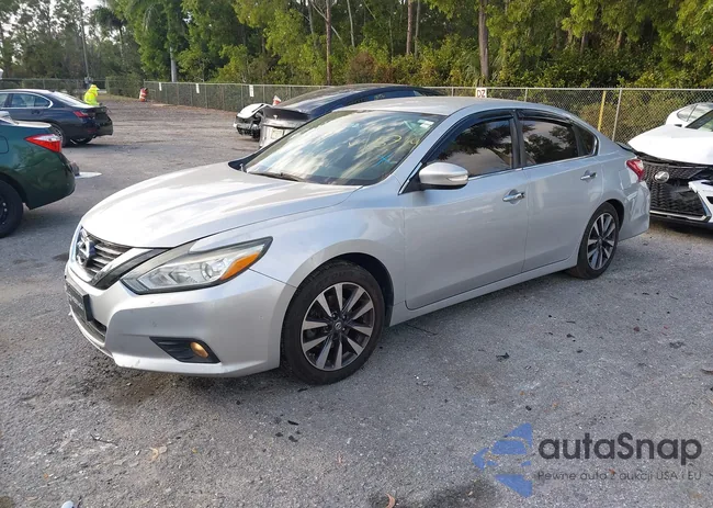 1N4AL3AP1HC195714: 44218672