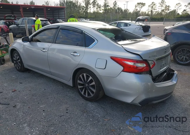 1N4AL3AP1HC195714: 44218672