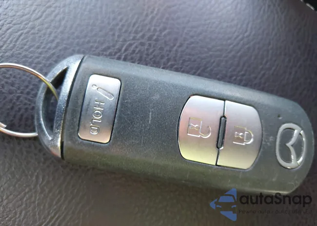 3MZBN1L31HM142935: 44218717