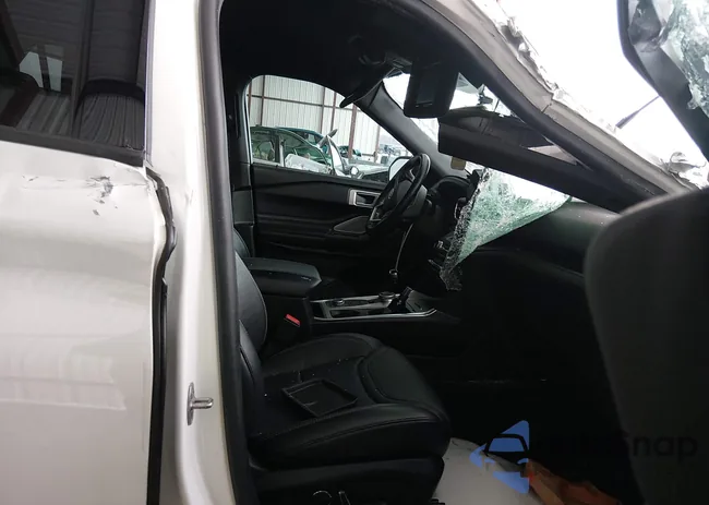 1FM5K8GC2LGB40864: 44218725