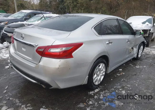 1N4AL3AP4JC470434: 44218729