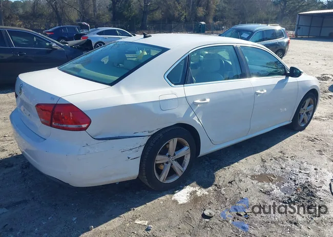 1VWBP7A35CC084614: 44218751