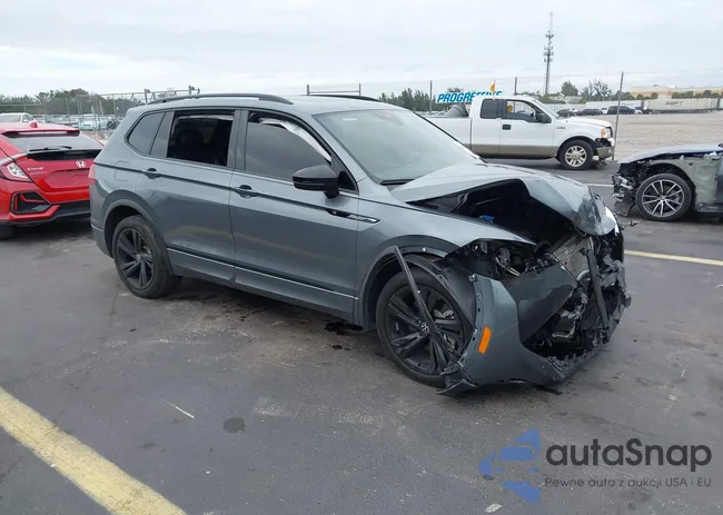 3VVCB7AX0RM207737: 44218830