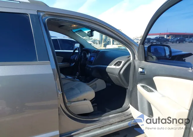 3C4PDCBB2DT649889: 44218846