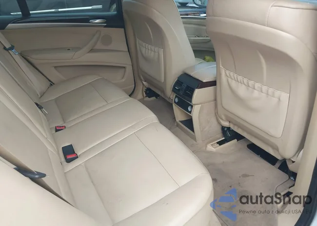 5UXZV4C51D0E07341: 44218884