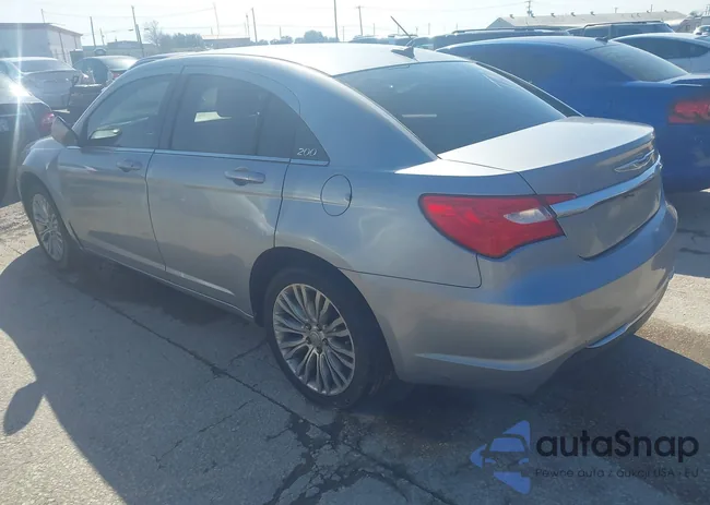 1C3CCBAB2EN205401: 44218045