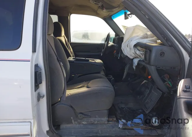 1GCHK29D57E109307: 44218147