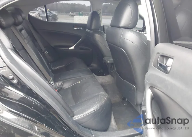 JTHCK262372016010: 44218260