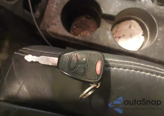 1C4NJDEB7GD772132: 44218272