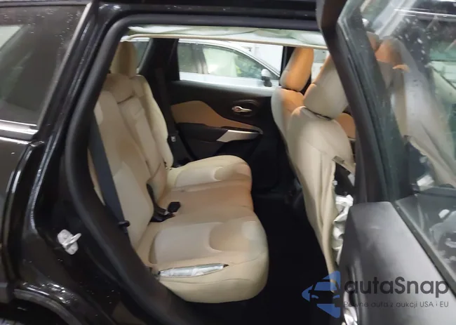 1C4PJLAB0HW603049: 44218296