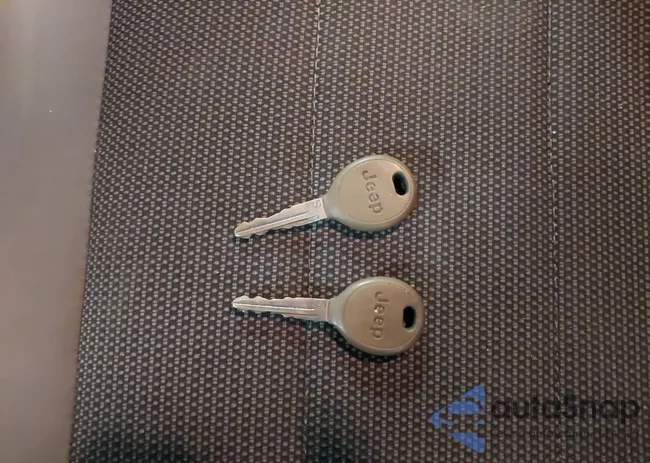 1J4BA3H1XAL205498: 44218314