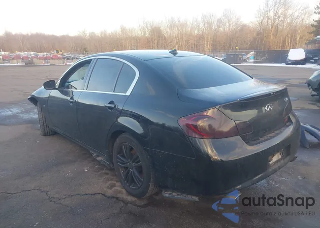 JN1CV6AR4FM524724: 44219373