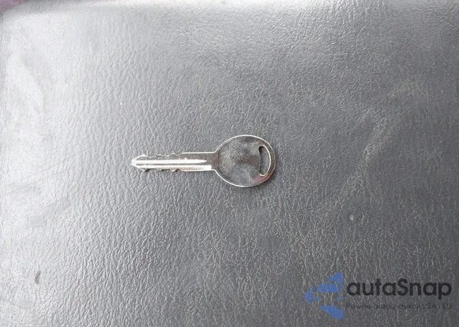 1B4HR28Y0YF106940: 44219380