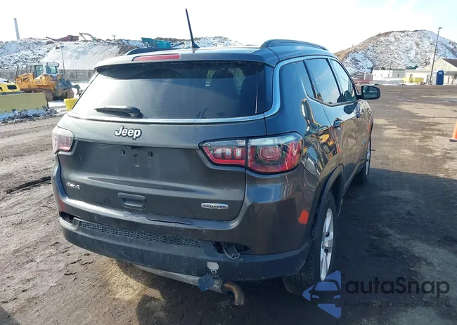 3C4NJDBBXJT485129: 44219402