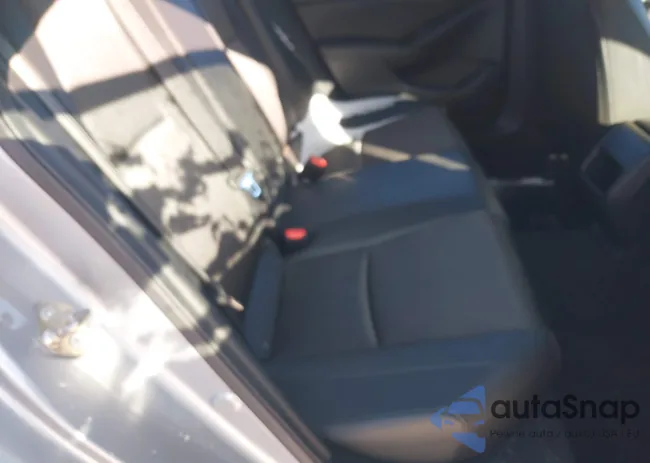 1HGCV1F3XKA165672: 44219531