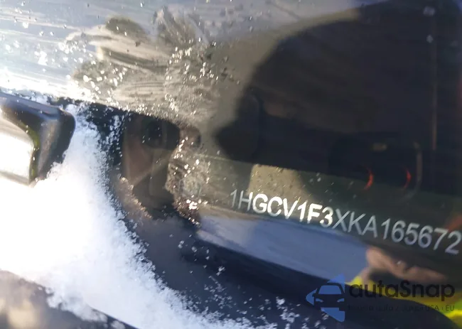 1HGCV1F3XKA165672: 44219531