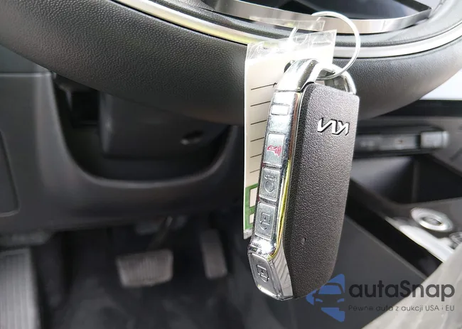 KNDCR3LE8P5060813: 44219584