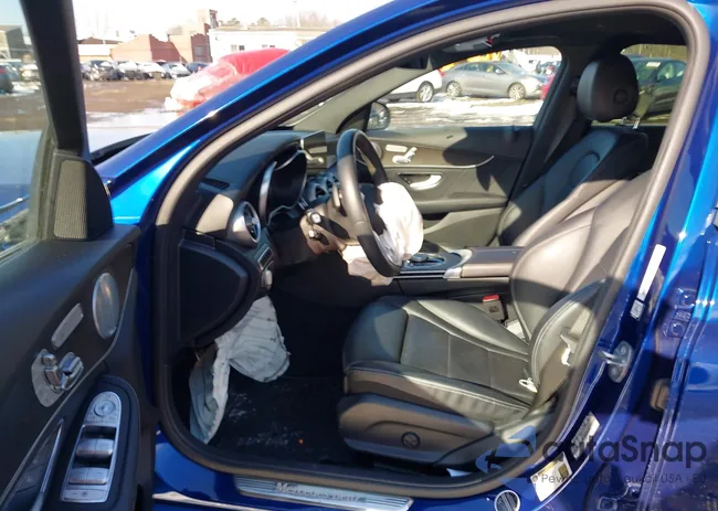 WDDWF8EB7LR527279: 44219615