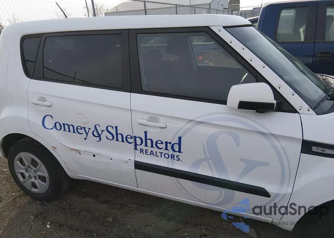 KNDJT2A54D7770040: 44219677