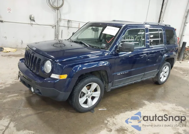 1C4NJRFB2HD179856: 44219707