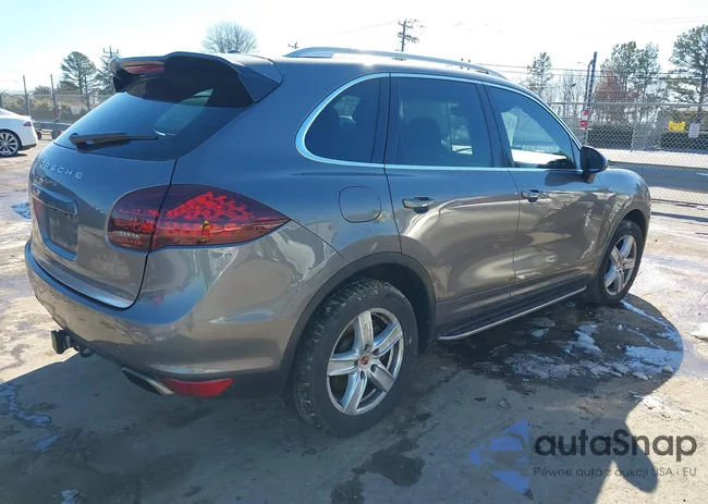 WP1AA2A24CLA02137: 44219785