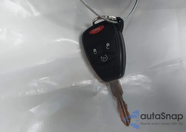 1C4NJPFB4GD787221: 44219784