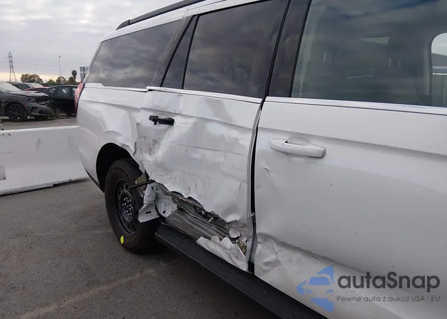 1FMJK1H8XSEA48296: 44219794