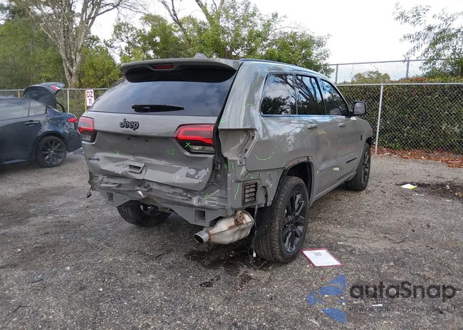 1C4RJEAG6MC812792: 44219857