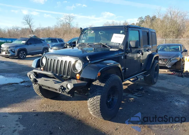 1C4BJWEG5DL538857: 44219871