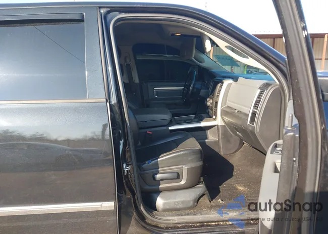 1C6RR7LTXFS732085: 44219054