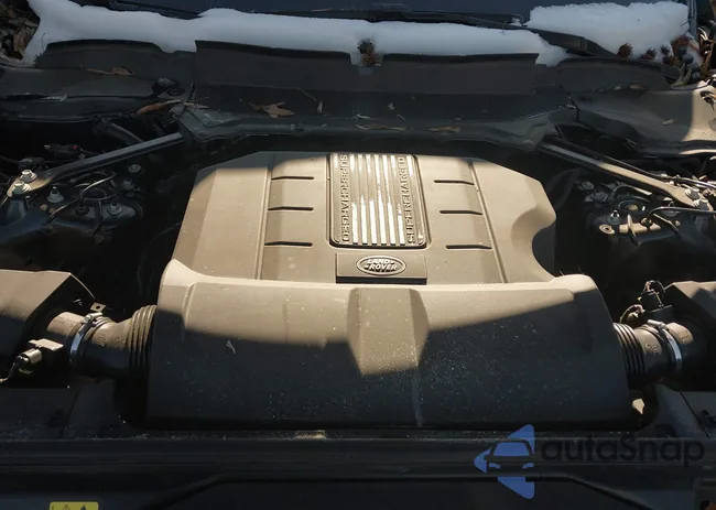 SALRG2RV8JA064174: 44219301