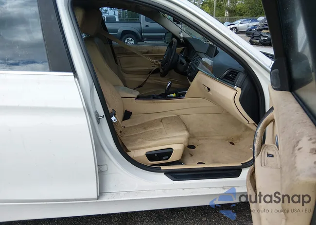 WBA3A5C50FF606271: 44220372