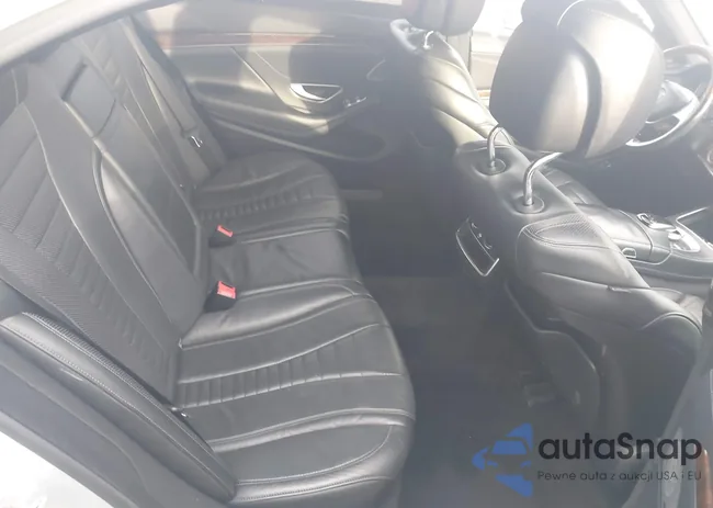 WDDUG8FB8GA233137: 44220374