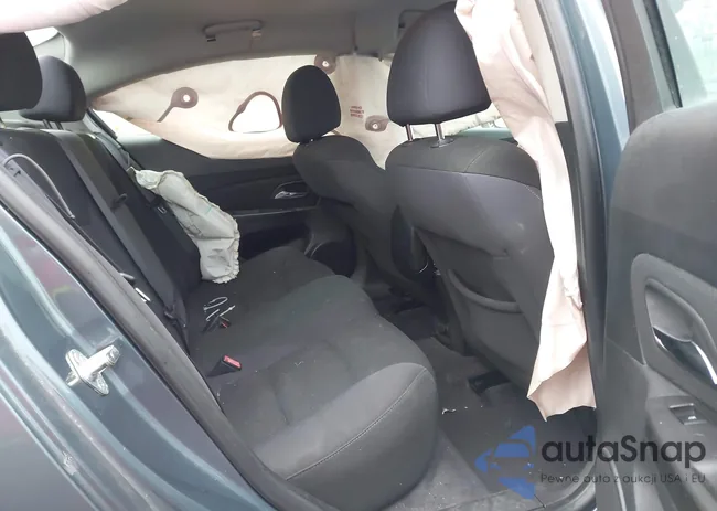 1G1PE5SC5C7275601: 44220470