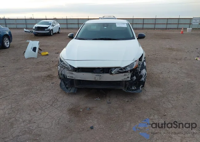 1N4BL4CV0LC171807: 44220501