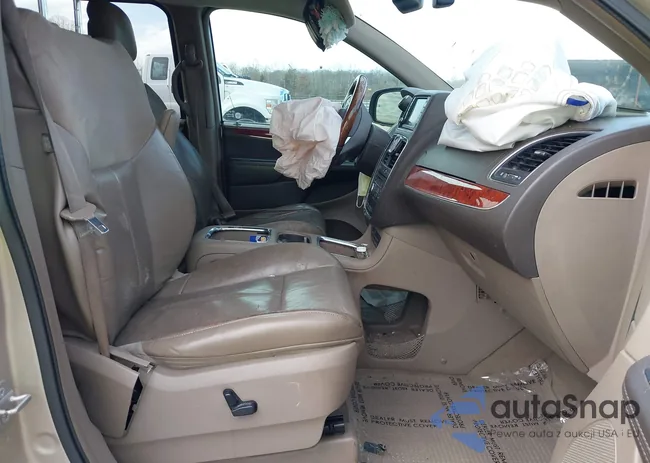 2C4RC1GG3ER297916: 44220620