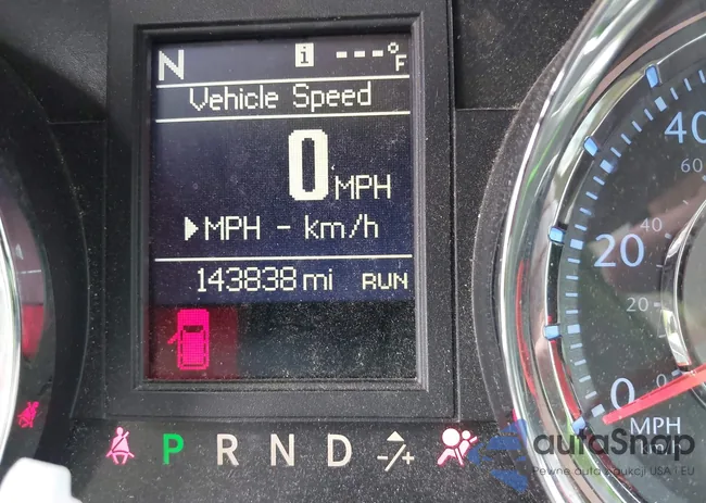 2C4RC1GG3ER297916: 44220620