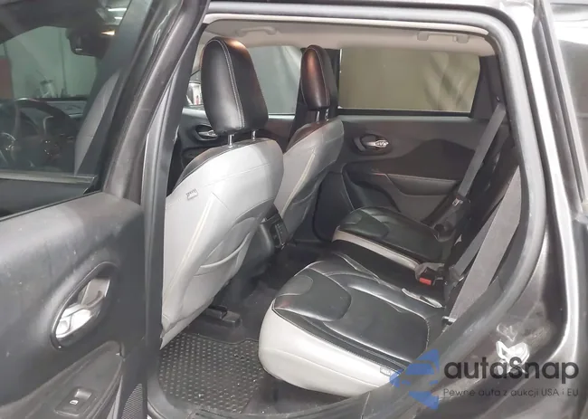 1C4PJMCS1GW205415: 44220640