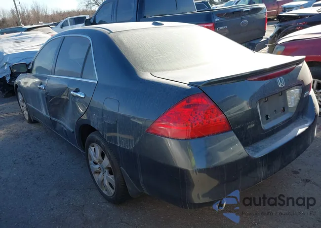 1HGCM66516A057853: 44220681