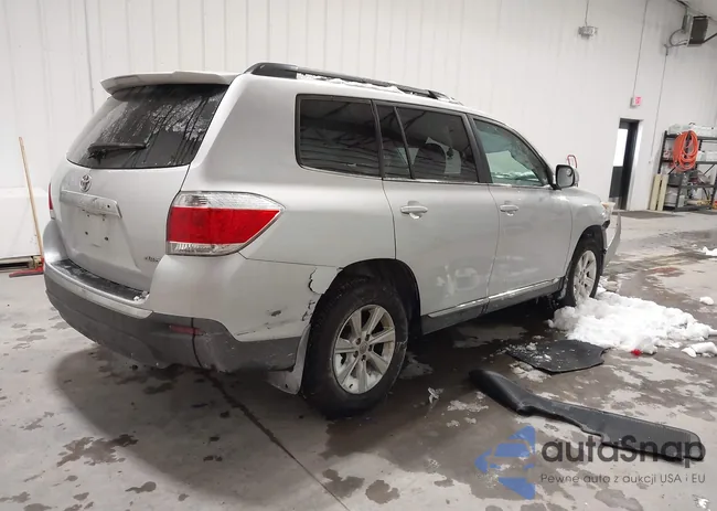 5TDBK3EH0CS147004: 44220719