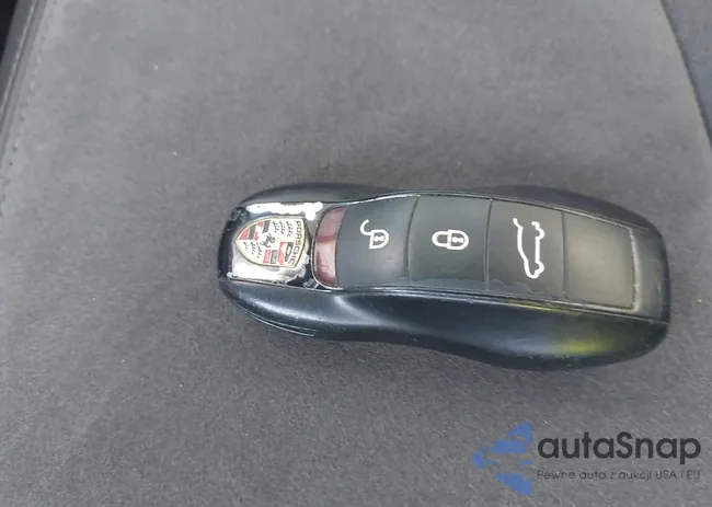 WP1AG2A58HLB52655: 44220748