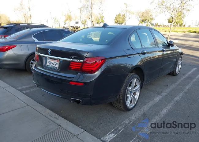 WBAYA8C53ED825338: 44220775