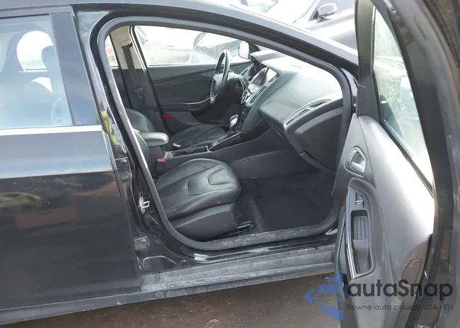 1FADP3J21FL241223: 44220799