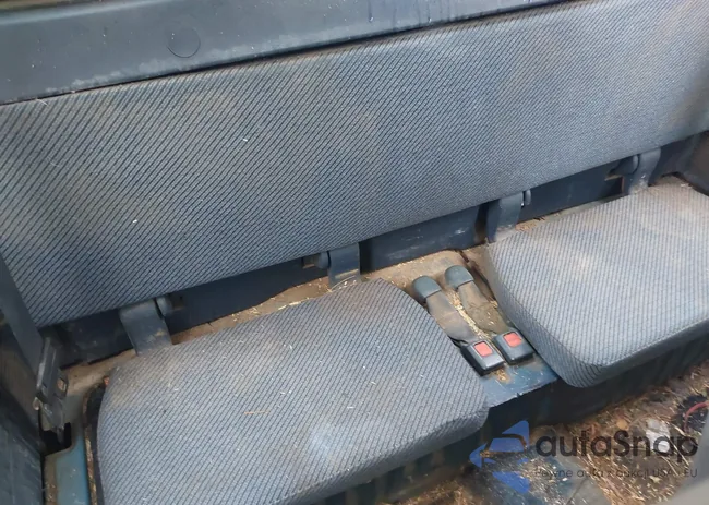 4TARN93P2SZ315219: 44220806