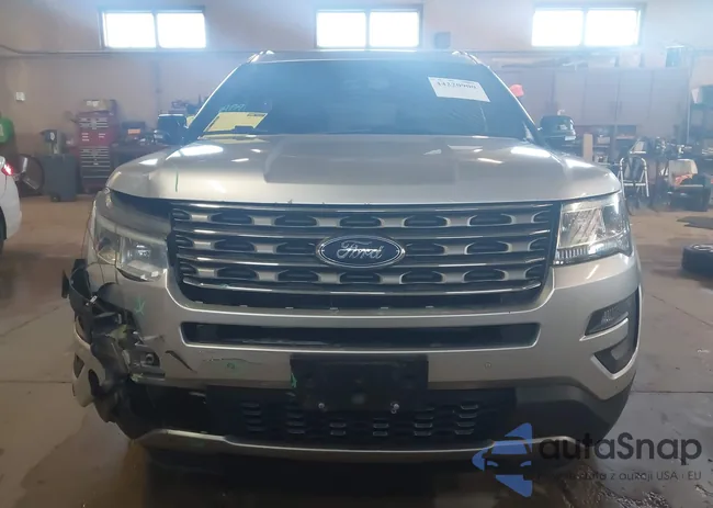 1FM5K8D86HGD88817: 44220900