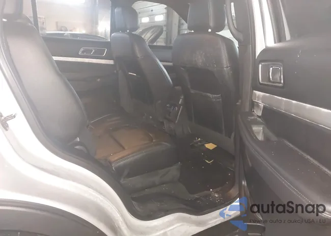 1FM5K8D86HGD88817: 44220900