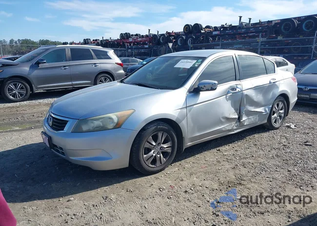 1HGCP26479A161405: 44220941