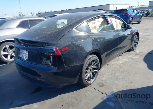 5YJ3E1EA2SF013035: 44220021