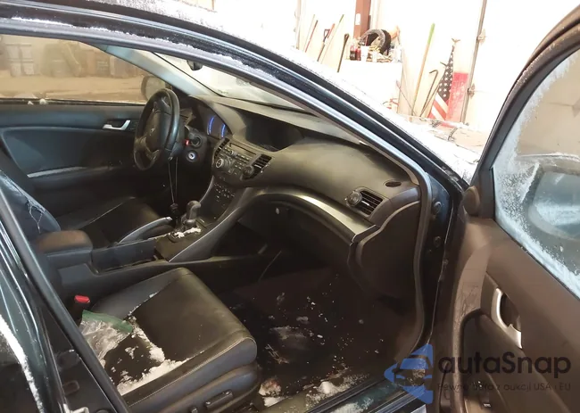 JH4CU2F66DC001942: 44220083