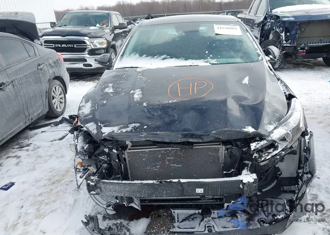 3KPF24AD5PE630451: 44220084